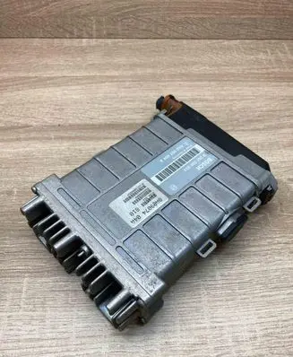 Audi 80 90 B3 Engine control unit/module ECU 8A0907404A 0261200854