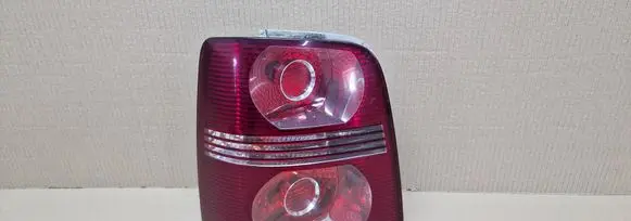 Volkswagen Touran I Rear/tail lights 1T0945111G