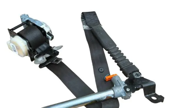 Hyundai ix35 Front seatbelt 888202Y200
