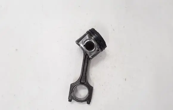 Volvo XC60 Piston with connecting rod 30750666