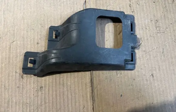 Mercedes-Benz E C207 W207 Front bumper mounting bracket A2078851316