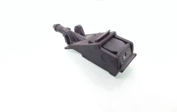 Windshield washer spray nozzle