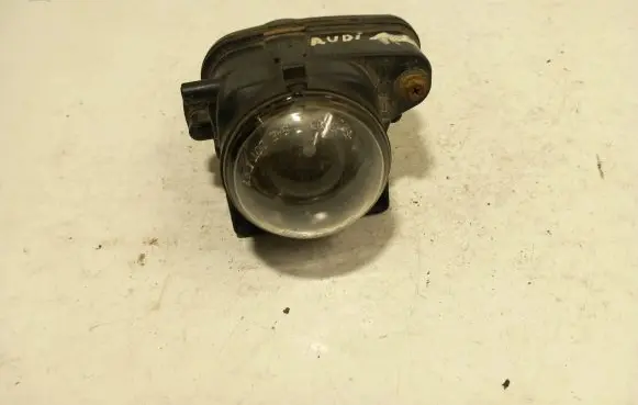 Audi A6 S6 C6 4F Front fog light e130523