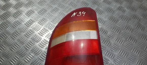 Ford Mondeo MK I Rear/tail lights 93BG13N004EA