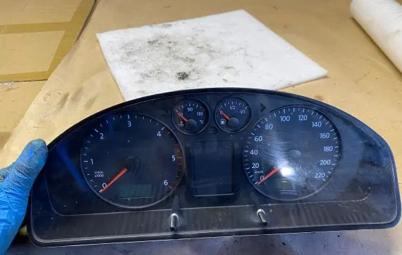 Volkswagen Transporter - Caravelle T5 Speedometer (instrument cluster) 7H0920851R 17070815714 VWZ7Z0H0018035