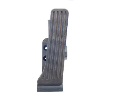 Mercedes-Benz C W204 Accelerator throttle pedal A2043000082 A2043000004