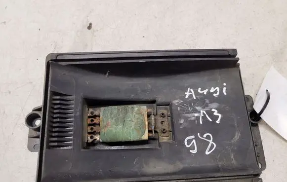 Audi A3 S3 8L Heater blower motor/fan resistor 