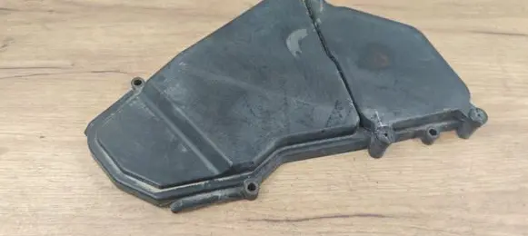 Volkswagen Touareg I Fuse box cover 7L0937576