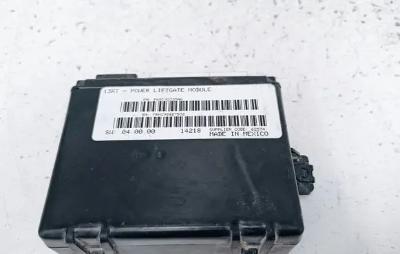 Chrysler Town u0026 Country V Tailgate/trunk control unit/module P68192335AA