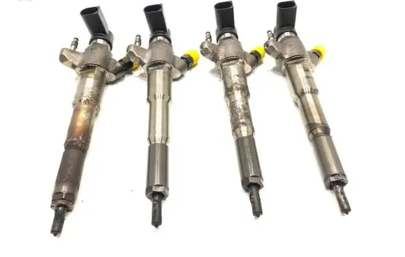 Renault Master III Fuel injectors set 166000372R