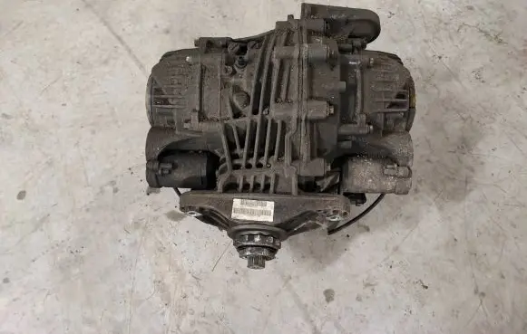 BMW X6 E71 Rear differential 759526102