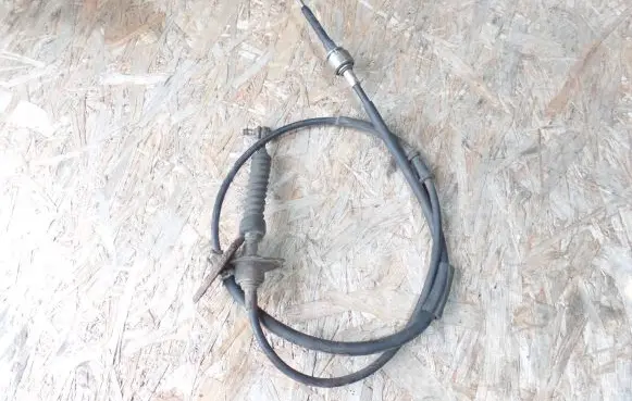 Nissan Primera Gear shift cable linkage