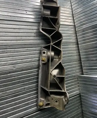 Renault Scenic III - Grand scenic III Fender mounting bracket 631220010R
