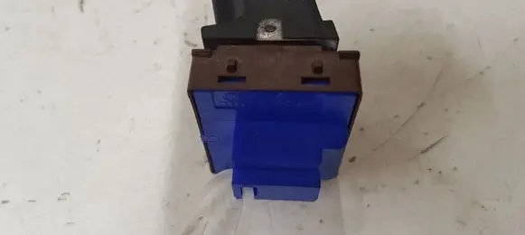 Volkswagen PASSAT B6 Tailgate opening switch 3C0959903