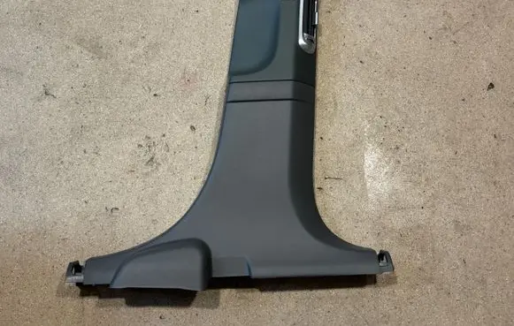 Hyundai Ioniq 5 (B) pillar trim (bottom) 85846GI100