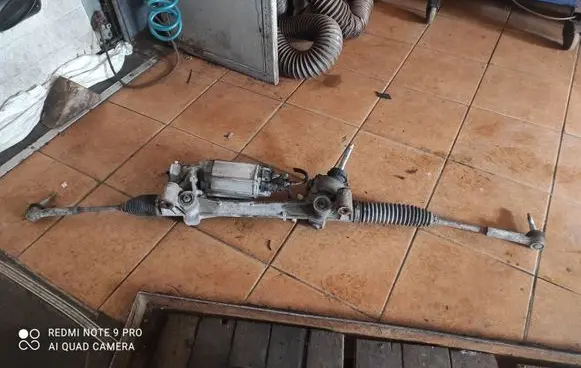 Opel Astra J Steering rack 7805501560