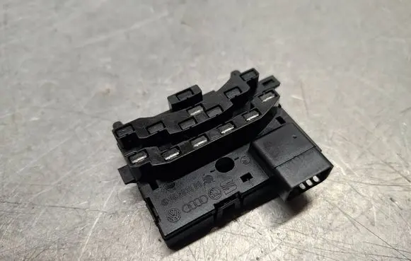 Volkswagen Golf V Steering angle sensor 1K0959654