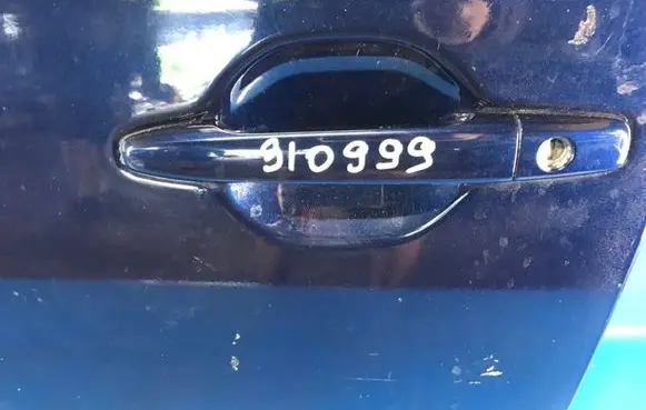Mitsubishi Outlander Front door exterior handle 5716A013BD