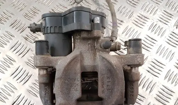 Subaru Forester SK Rear brake caliper 26620SJ020