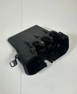 BMW 5 F10 F11 Other engine bay part 8508210