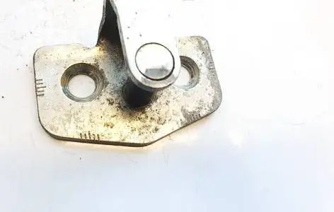 Opel Zafira A Rear door lock loop/hook striker gm5978