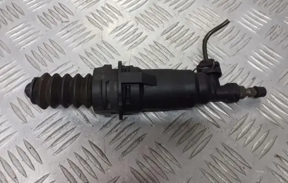 Citroen C5 Clutch slave cylinder 