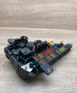 BMW 5 E60 E61 Fuse box set 9138830 913883001