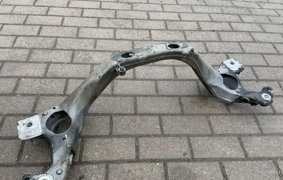 Audi Q7 4L Front subframe 7P0199207