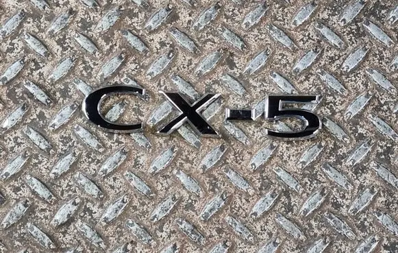 Mazda CX-5 II Manufacturers badge/model letters 
