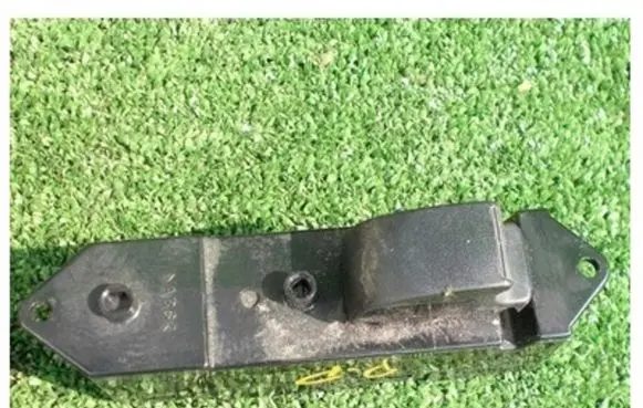 Mitsubishi Outlander Electric window control switch
