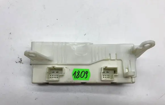 Mercedes-Benz E W213 Tailgate/trunk control unit/module A2139000500 03385472 C74689604