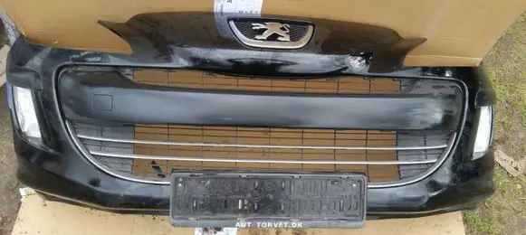 Peugeot 308 Front bumper 9680505177