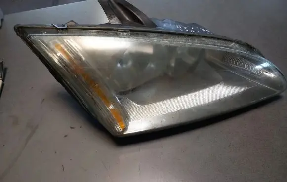 Ford Focus Headlight/headlamp