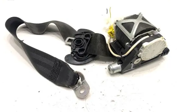 Volkswagen PASSAT B7 Front seatbelt 3C1857705P