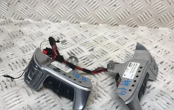 Ford Mondeo MK IV Steering wheel buttons/switches 6M2T14K147CH 6M2T14K147DG