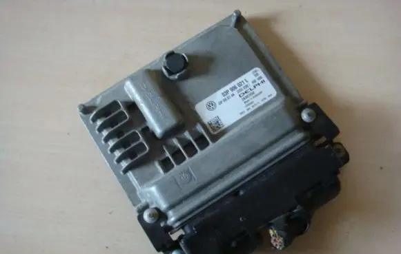 Seat Ibiza IV (6J,6P) Engine control unit/module 03P906021 03P906021L