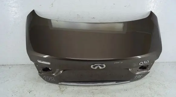 Infiniti Q50 Tailgate/trunk/boot lid