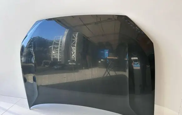 Audi Q2 - Engine bonnet/hood