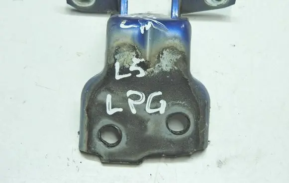 Suzuki SX4 Front door upper hinge 