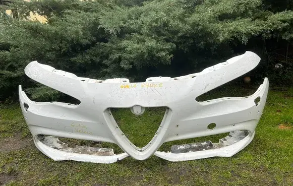 Alfa Romeo Giulia Front bumper 50567735