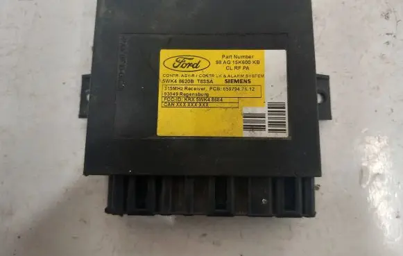 Ford Focus Comfort/convenience module 98AG15K600KB 5WK48620B