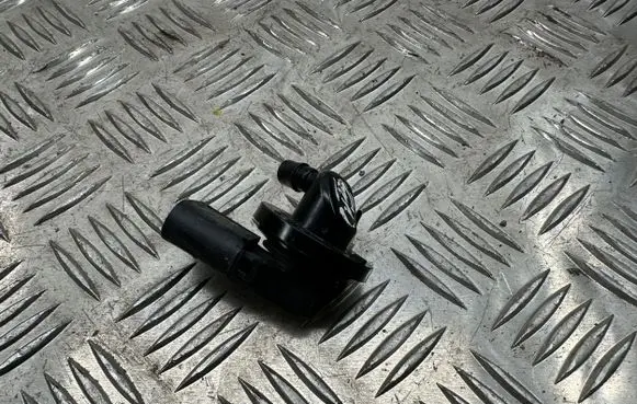 BMW 3 E92 E93 Exhaust gas pressure sensor 8676835 8680013 6856290