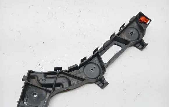 Opel Zafira B Bumper support mounting bracket corner 13125037