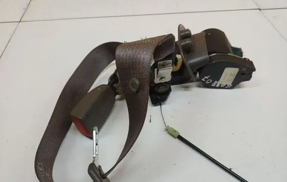 Chrysler PT Cruiser Rear seatbelt 040703