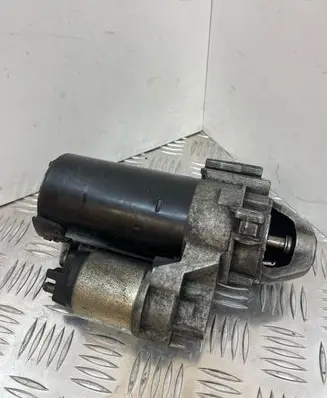 BMW 5 E60 E61 Starter motor 1005831696