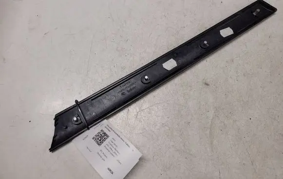 BMW 3 E46 Other rear door trim element 7047156