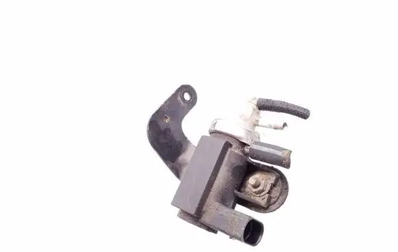Audi A4 S4 B6 8E 8H Turbo solenoid valve 1J0906627B