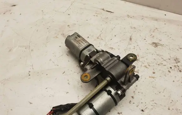 BMW 7 E65 E66 Steering column adjust motor 6908961 1144401 12V500013
