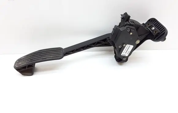 Volvo V70 Accelerator throttle pedal 6PV00853701 30666659