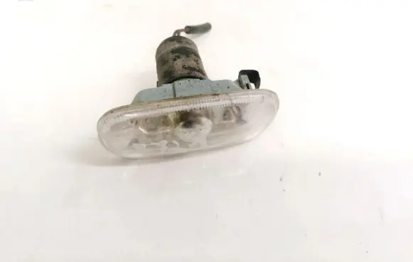 Audi A4 S4 B6 8E 8H Front fender indicator light 8E0949127